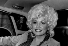 A&E: Dolly Parton – Her faith never wavered